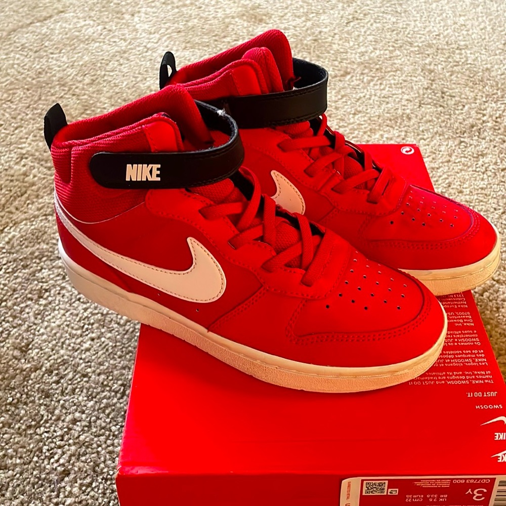 Nike Mid